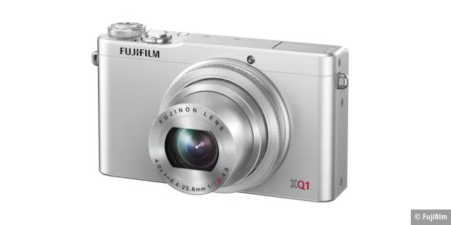 Über den manuellen Objektivring der Fujifilm XQ lassen sich verschiedene Parameter einstellen.