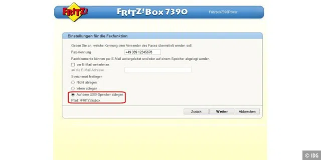 Die Fritzfax lässt sich auch so konfigurieren, dass sie eingehende Faxe auf einem angesteckten USB-Stick speichert oder direkt an eine hinterlegte Mail-Adresse weiterleitet.