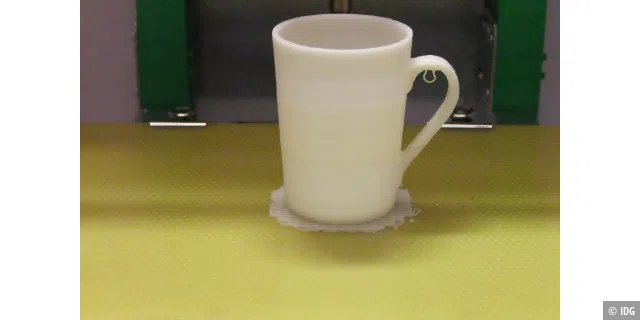 Fertige Tasse aus dem Pearl Freesculpt EX1-Basic