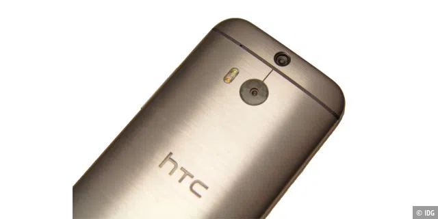 Auf der Rückseite des neuen HTC One gibt es eine Neuerung: Die Ultrapixel-Kamera wird durch einen Tiefensensor unterstützt.