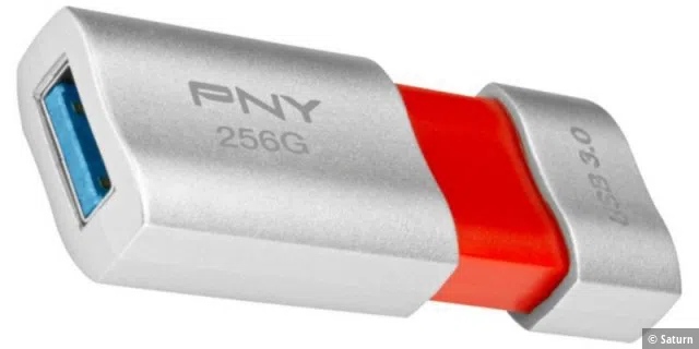 Der PNY Wave Attaché 3.0 High Performance 256 GB ist zwar günstig, für ein USB-3.0-Modell aber ganz schön lahm. Konkurrenzmodelle fassen zwar nicht so viele Daten und kosten 10 Cent pro Gigabyte mehr, sind dafür aber auch bis zu fünfmal so schnell unterwegs.