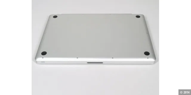 Apple MacBook Pro 15 (MC371DA) Unterseite
