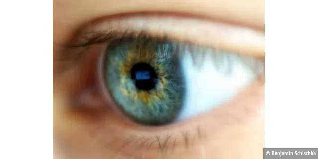 Kontaktlinsen als Display
