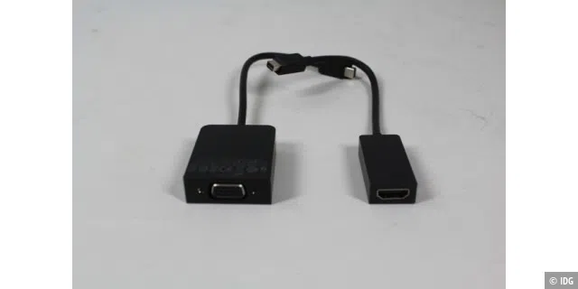 Zwei Adapter gibt es für den Mini-Displayport des Tablets.