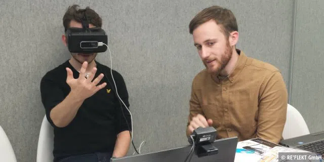 Beim Testen der Oculus Rift.
