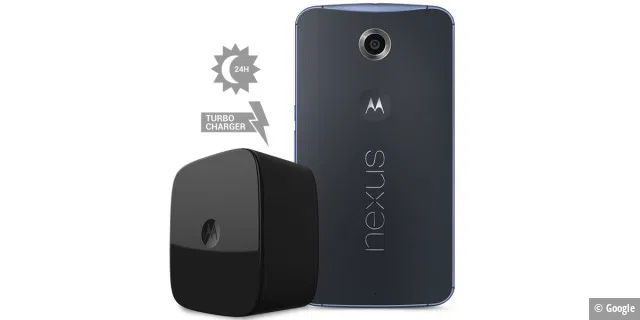 Mit dem Fast-Charging-Adapter laden Sie das Google Nexus 6 besonders schnell auf.