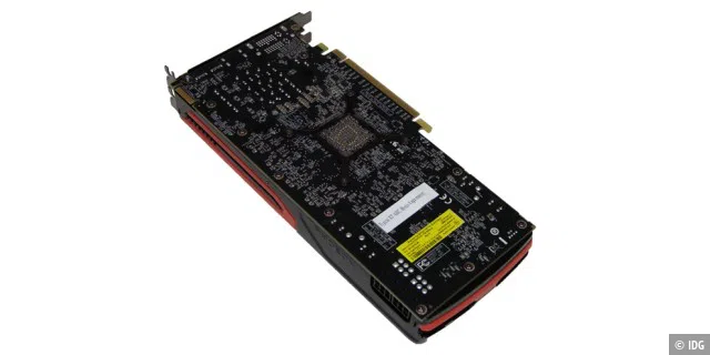 Die Unterseite der AMD Radeon HD 7870.
