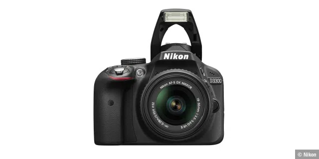 Der Videomodus nutzt die Full-HD-Auflösung 1920 x 1080 Pixel bei 60 Bildern pro Sekunde. Außerdem hat die Nikon D3300 einen integrierten Blitz.
