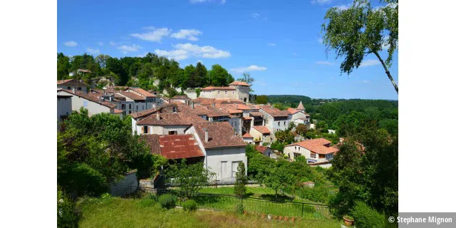 Le village de Aubeterre