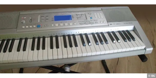 Ein einfaches Keyboard mit USB-Anschluss genügt für die ersten Musik-Experimente.