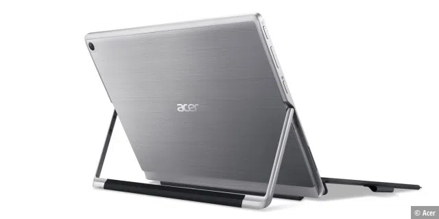 Das Acer-Tablet hat einen eingebauten Standfuß, der es sicher in einem beliebigen winkel hält