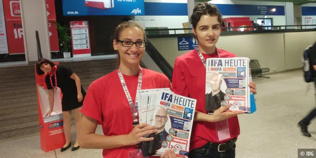 Die erste Ausgabe der IFA HEUTE 2016 wird verteilt