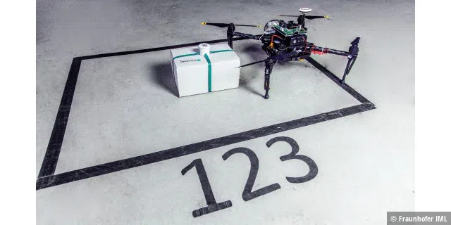 Drohne mit automatischer Lastaufnahme und -abgabe DelivAIRy