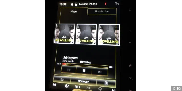 Lieder von einem iPhone, als via Lightningkabel mit R-Link verbunden ist und deshalb wie ein iPod behandelt wird.