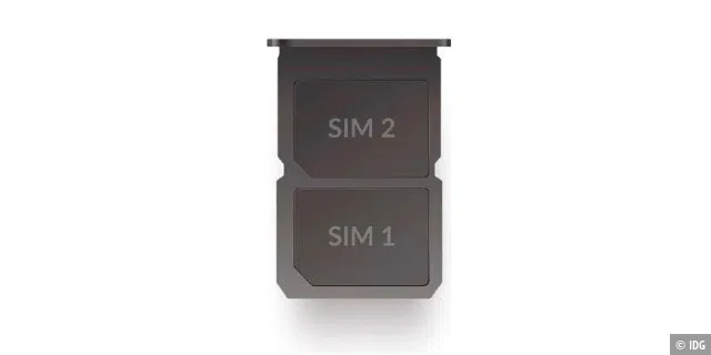 Hat ein Smartphone, wie das Oneplus 3T, keinen Micro-SD-Slot, steht für jede SIM-Karte ein eigener Steckplatz bereit. Sonst kommt oft ein Hybrid- Slot zum Einsatz.