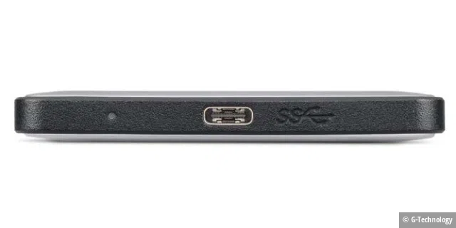 Das G-Drive mobile von G-Technology ist das einzige Laufwerk im Test, das sich auch per USB C am PC oder am Notebook anschließen lässt. Ein USB-A-Kabel liegt bei.