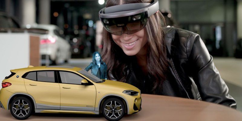 BMW-Kunden können neuen X2 mit der Microsoft Hololens erkunden
