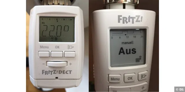 Links Fritz Dect 300, jetzt mit kurzzeitig eingeschaltetem Display. Rechts Fritz Dect 301 mit dauerhaft ablesbarem Display.