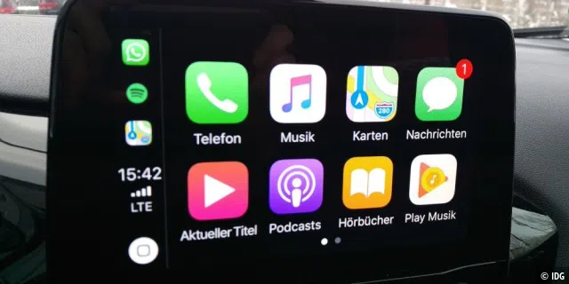 Das Bild zeigt Carplay auf dem Touchscreen im Fiesta.