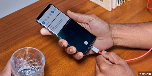 OnePlus 7T Pro mit WarpCharge 30T