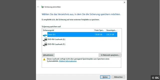 Microsoft hat in Windows 10 das Backup-Programm aus Windows 7 integriert. Die Software erlaubt das Anlegen von einfachen, regelmäßigen Sicherungen auf andere Laufwerke.