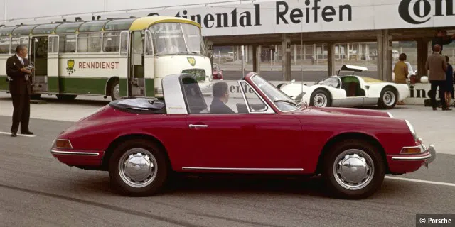 Porsche Typ 911 2,0 Targa, Mj. 1967 am Hockenheimring.