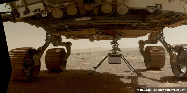 So sah Ingenuity kurz vor dem Absetzen auf dem Mars aus.