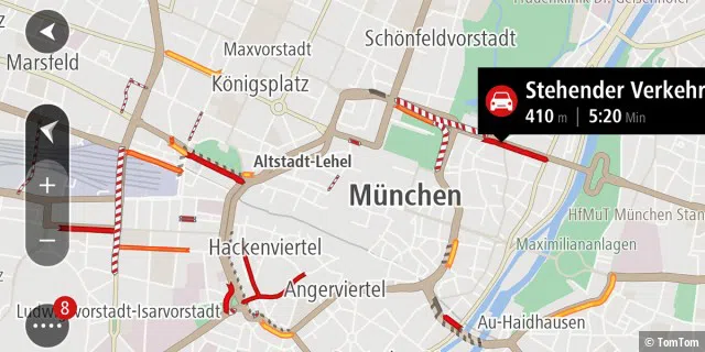 TomTom-Traffic-Informationen zu einem Stau in München in der TomTom Go Navigation App auf einem iPhone. 2D-Kartenansicht im Querformat.