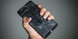 Smartphone-Daten trotz defektem Display retten