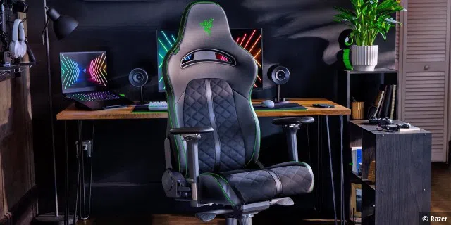 „Die wenigsten von uns haben Platz für ein komplettes Cockpit im Gaming-Zimmer, deshalb war es uns wichtig die Mechanik in unseren Gaming-Chair zu integrieren, der sich auch wirklich gut und komfortabel anfühlt.“