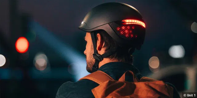 Der Unit 1 Faro ist ein smarter Helm, der Ihnen beim Fahrradfahren dabei hilft, auf der Straße sichtbar zu bleiben sowie Stürze erkennt.