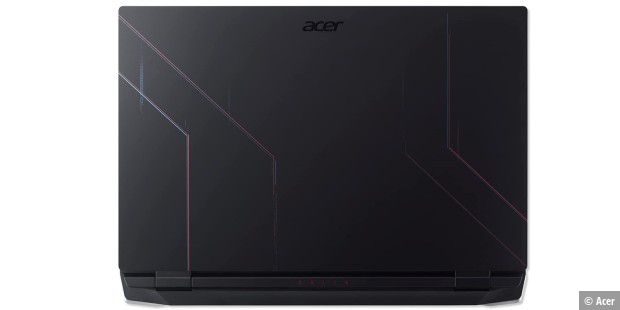Deckel-Design des Acer Nitro 5: Für ein Gaming-Notebook angenehm zurückhaltend.